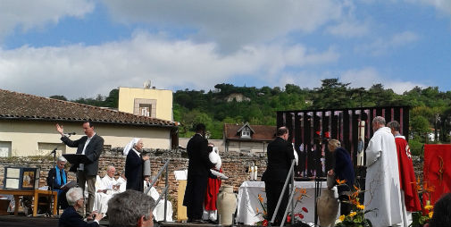 Messe d`ouverture du bicentenaire