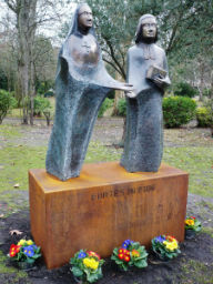 Statues des Fondateurs Sainte Marie Grand Lebrun